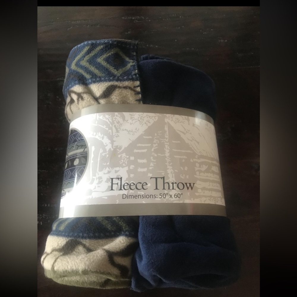 New Set of 2 Gander Moutain Fleece Trow Blankets